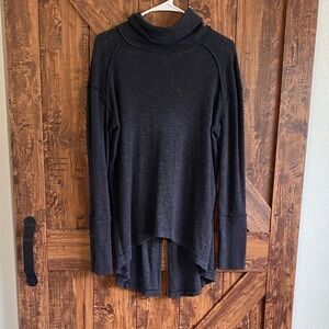 We The Free Charcoal Long Sleeve Turtleneck Open Back Top Size M